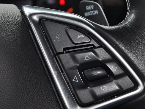Used 2020 Chevrolet Camaro LT RWD image 24
