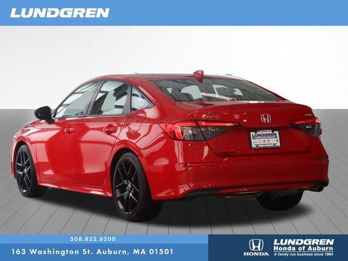 Used 2023 Honda Civic Sport image 3