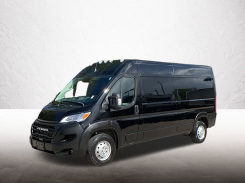 Used 2023 RAM ProMaster 2500 FWD image 1