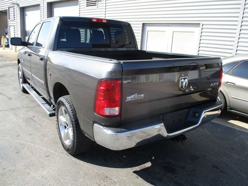 Used 2018 RAM 1500 Big Horn image 3