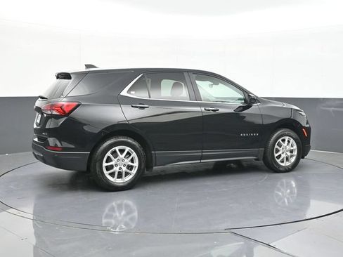 Used 2024 Chevrolet Equinox LT AWD/4WD image 15