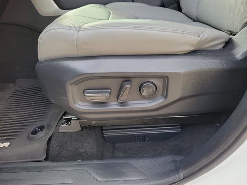 Used 2024 Toyota Tundra Limited image 22