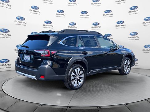 Certified 2025 Subaru Outback Limited AWD/4WD image 6