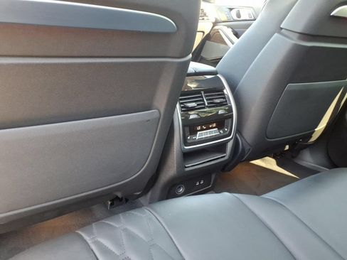 Used 2025 BMW X7 xDrive40i AWD/4WD image 20