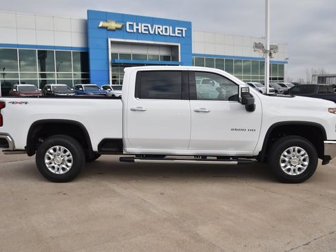 New 2026 Chevrolet Silverado 2500 LTZ w/ LTZ Convenience Package image 3