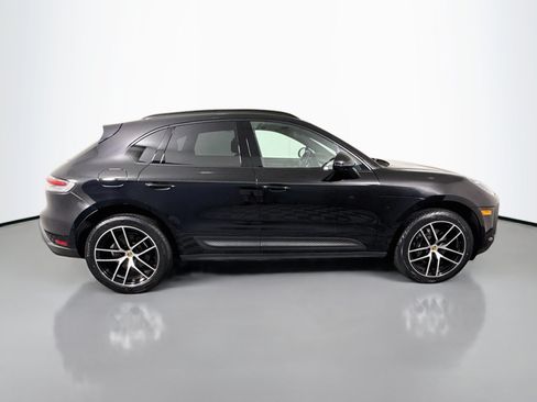 Used 2022 Porsche Macan w/ Premium Package Plus AWD/4WD image 11