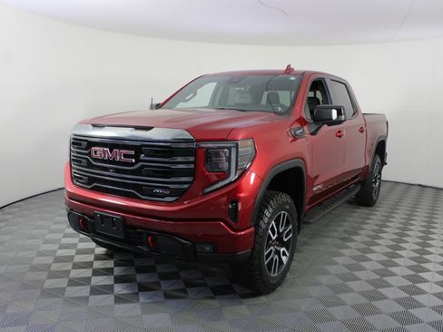 Used 2024 GMC Sierra 1500 AT4 w/ Technology Package AWD/4WD image 26