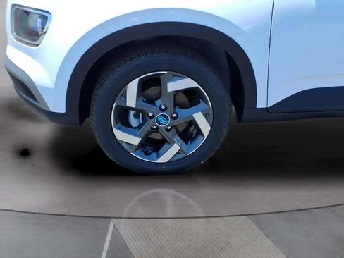 New 2026 Hyundai Venue SEL FWD image 15
