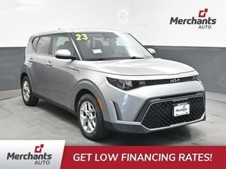 Used 2023 Kia Soul LX w/ Option Group 015 FWD video 1