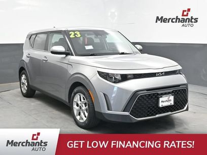 Used 2023 Kia Soul LX w/ Option Group 015