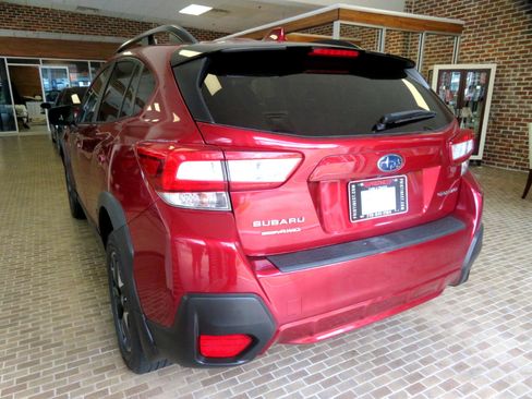 Used 2019 Subaru Crosstrek 2.0i Premium image 6