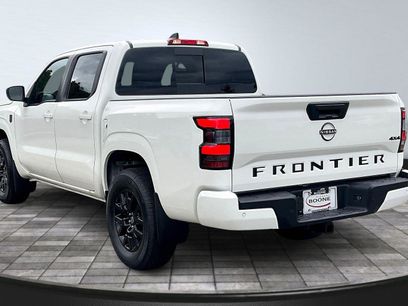 New 2026 Nissan Frontier SV w/ SV Convenience Package