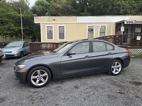 Used 2013 BMW 328i Sedan RWD image 1