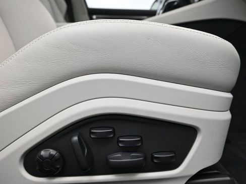 Used 2023 Porsche Panamera Turbo S image 15