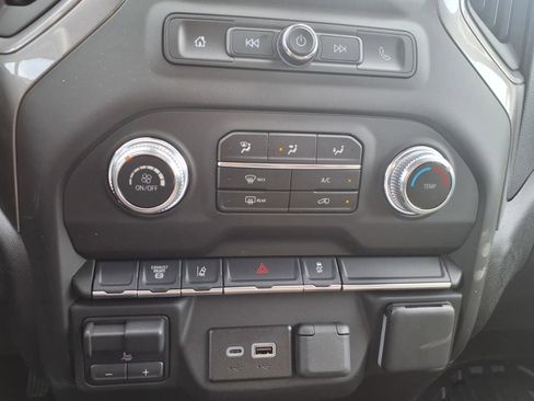 New 2025 GMC Sierra 3500 Pro w/ Convenience Package image 17