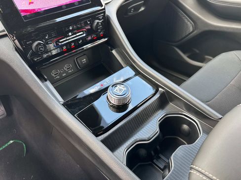 New 2026 Jeep Grand Cherokee Laredo X RWD image 25