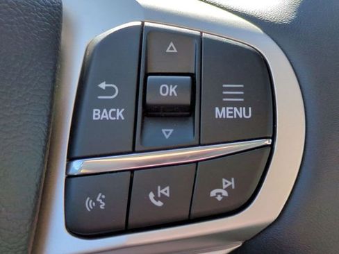 New 2026 Ford Explorer Active RWD image 17
