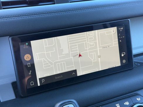 Used 2024 Land Rover Defender 110 S image 21