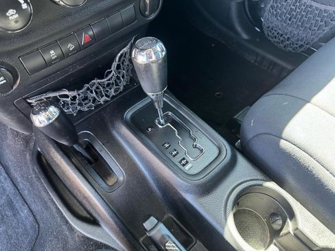 Used 2012 Jeep Wrangler Sport w/ Connectivity Group AWD/4WD image 36