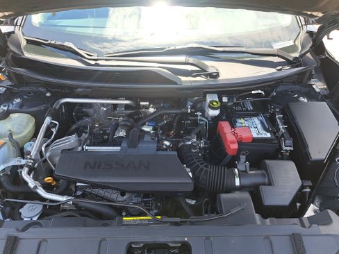 Used 2024 Nissan Rogue S AWD/4WD image 27