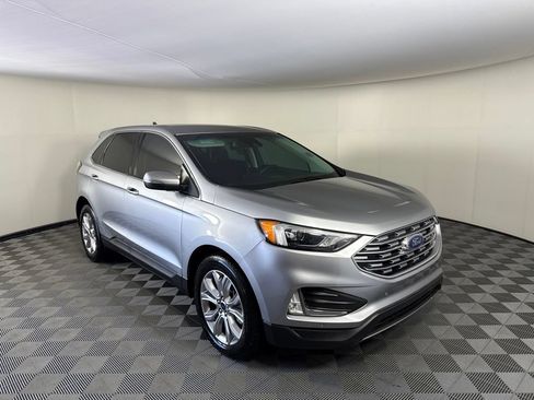 Used 2022 Ford Edge Titanium w/ Cargo Accessory Package AWD/4WD image 7