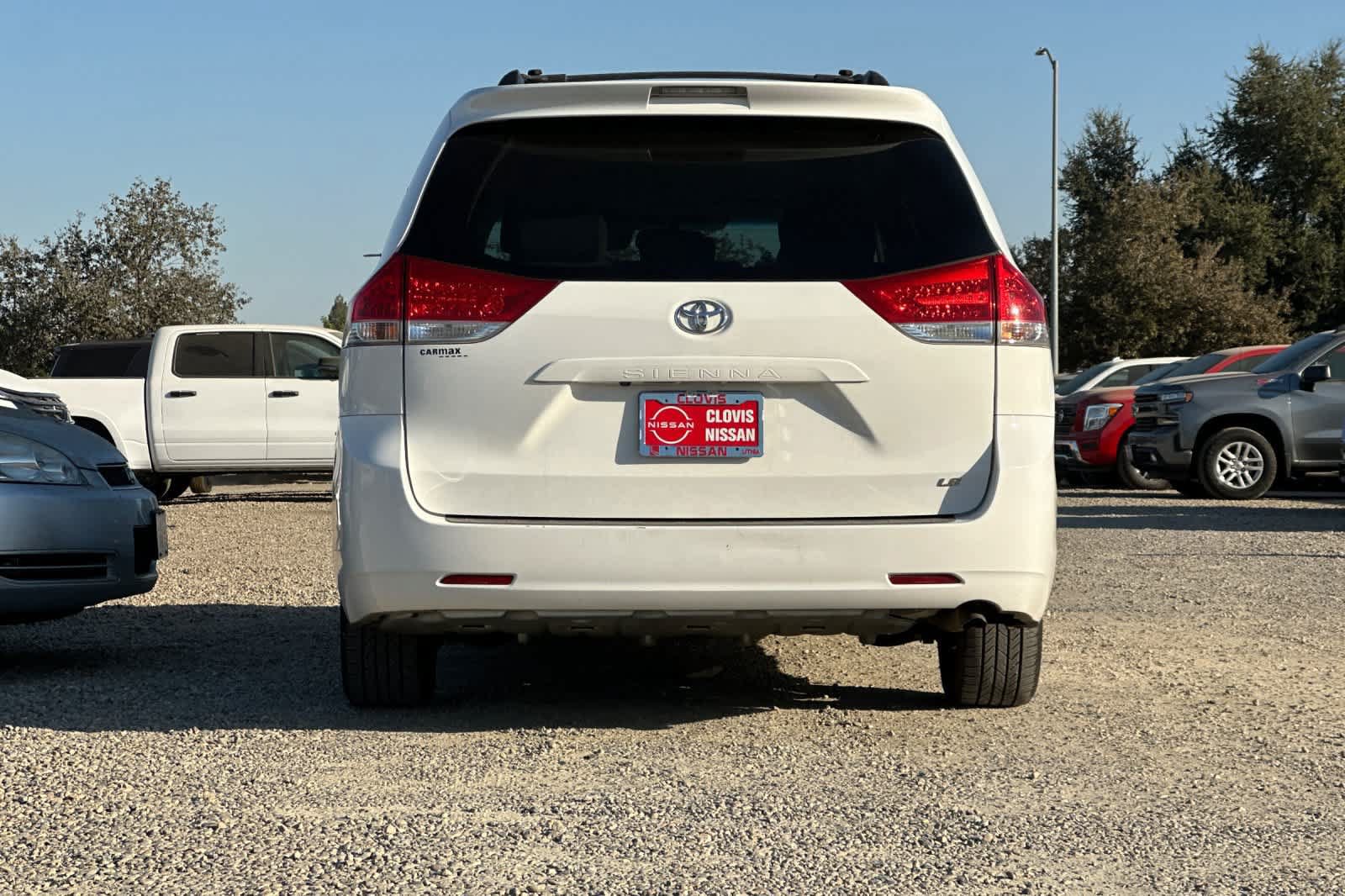 Used 2011 Toyota Sienna LE FWD image 8