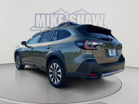 Used 2024 Subaru Outback Touring XT AWD/4WD image 3