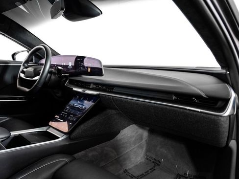 Used 2023 Lucid Air Touring image 10