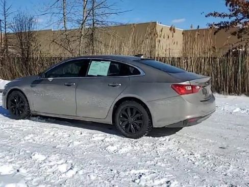 Used 2025 Chevrolet Malibu LT image 6