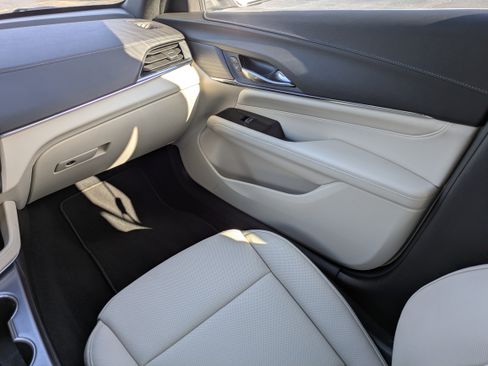 Certified 2026 Cadillac CT4 Premium Luxury image 15