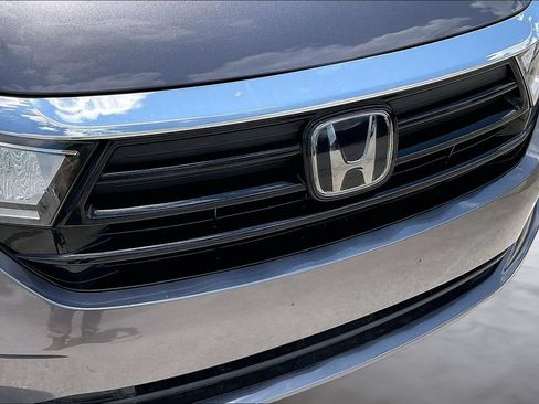 Certified 2024 Honda Odyssey Touring image 32