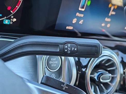 New 2026 Mercedes-Benz GLB 250 4MATIC image 23