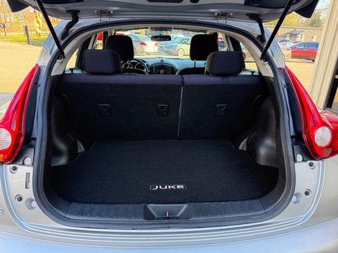 Used 2011 Nissan Juke S image 13