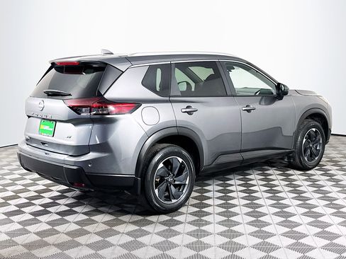 Used 2024 Nissan Rogue SV w/ SV Premium Package FWD image 10