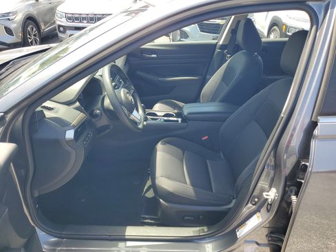 Certified 2024 Nissan Altima 2.5 SV FWD image 13