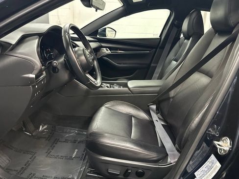 Used 2019 MAZDA MAZDA3 AWD Hatchback w/ Premium Pkg image 19
