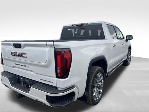 Used 2022 GMC Sierra 1500 Denali w/ Denali Reserve Package AWD/4WD image 8