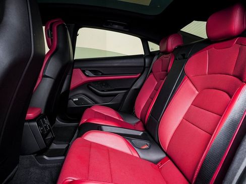 Used 2020 Porsche Taycan 4S image 17