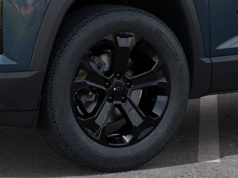 New 2026 Chevrolet Equinox LT w/ Convenience Package II FWD image 9