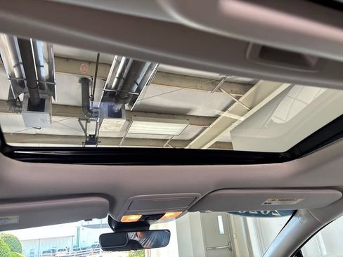 Certified 2026 Honda Odyssey Touring image 19