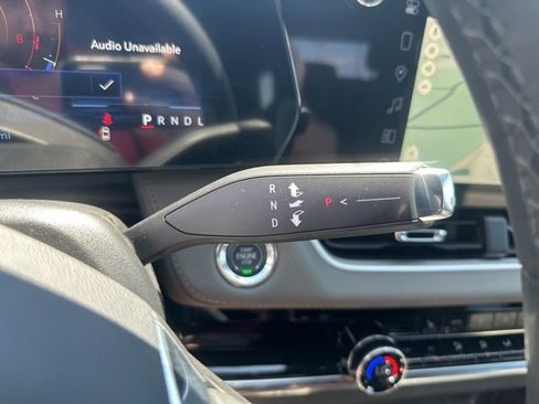 New 2026 Chevrolet Equinox LT w/ Convenience Package II image 26