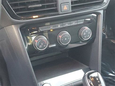 Certified 2025 Volkswagen Taos S image 22