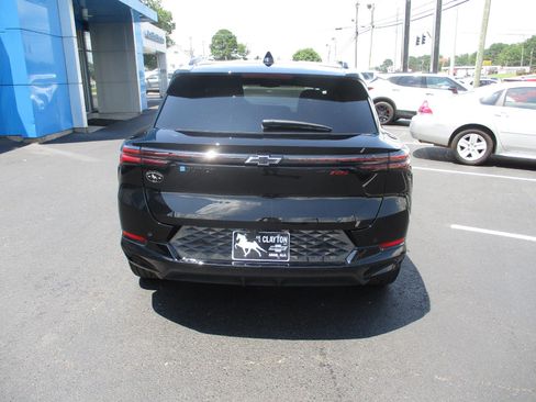 Used 2024 Chevrolet Equinox EV RS image 4