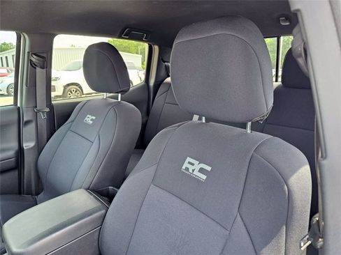 Used 2023 Toyota Tacoma TRD Sport w/ Advanced Technology Package AWD/4WD image 38