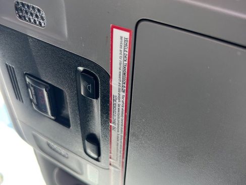 Used 2019 Toyota Camry SE image 37