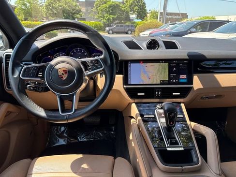 Used 2019 Porsche Cayenne AWD/4WD image 13