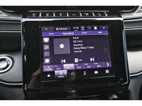 Used 2024 Jeep Grand Cherokee Laredo AWD/4WD image 15
