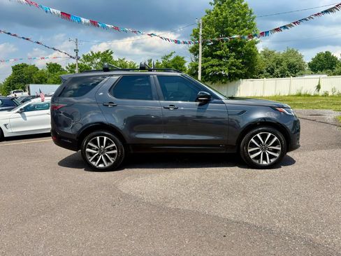 Used 2022 Land Rover Discovery S R-Dynamic AWD/4WD image 6
