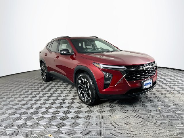 Used 2024 Chevrolet Trax RS w/ Driver Confidence Package FWD image 8