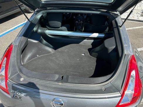 Used 2013 Nissan 370Z Coupe image 35